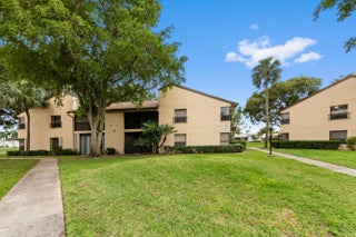 Photo of Listing #R11146777