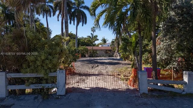 4 of 24 - 848 Nw 18th Avenue, Miami, FL