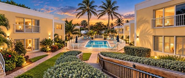 3541 Ne Ocean Boulevard Ne #15, Jensen Beach