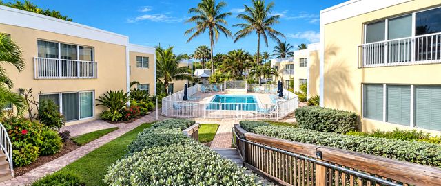 2 of 28 - 3541 Ne Ocean Boulevard Ne #15, Jensen Beach, FL