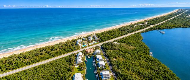 4 of 28 - 3541 Ne Ocean Boulevard Ne #15, Jensen Beach, FL