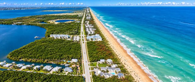 5 of 28 - 3541 Ne Ocean Boulevard Ne #15, Jensen Beach, FL