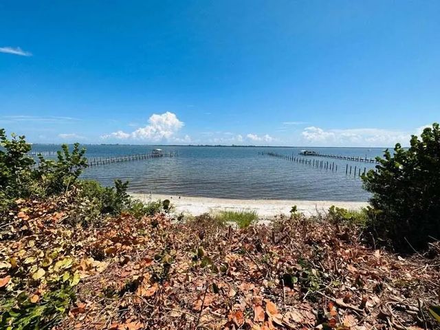 2 of 28 - 1811 S Indian River Drive, Fort Pierce, FL