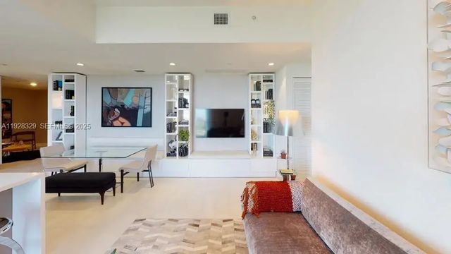 2000 Metropica Way #1701, Sunrise
