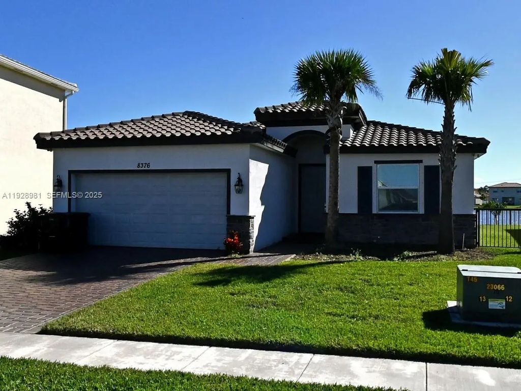 8376 Nw Greenbank Circle, Port St. Lucie