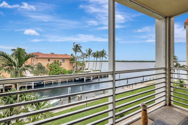 4 of 29 - 105 Paradise Harbour Boulevard #307, North Palm Beach, FL