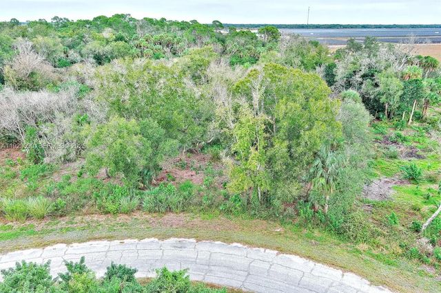 173 Carousel Avenue, LaBelle