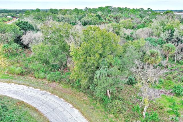 4 of 21 - 173 Carousel Avenue, LaBelle, FL