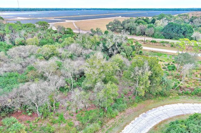 5 of 21 - 173 Carousel Avenue, LaBelle, FL