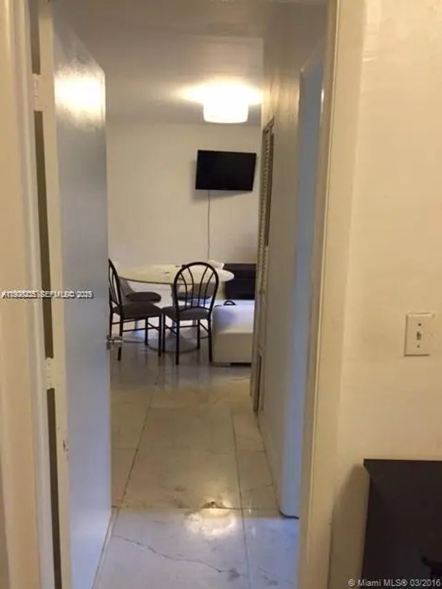 4 of 6 - 842 Meridian Avenue #1b, Miami Beach, FL