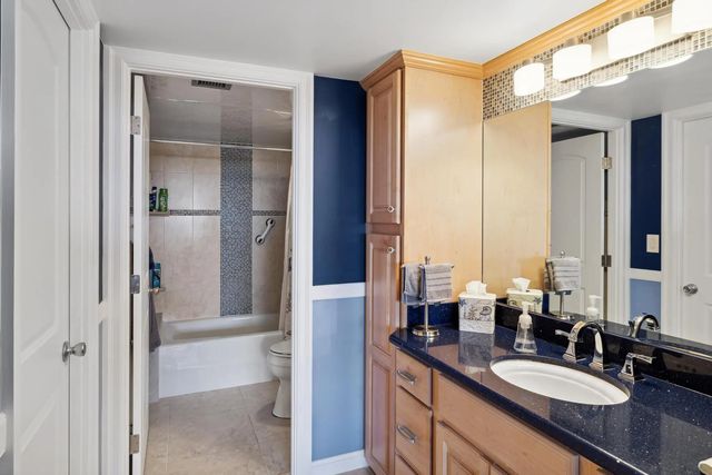 4 of 27 - 3200 Port Royale Drive #1208, Fort Lauderdale, FL