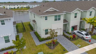 Photo of Listing #R11147018