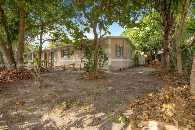 3 of 29 - 111 Ne 175th Street, North Miami Beach, FL