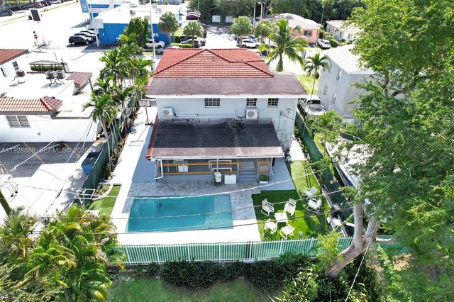 2 of 63 - 3711 Sw 27th Terrace, Miami, FL