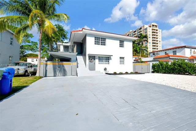3 of 63 - 3711 Sw 27th Terrace, Miami, FL