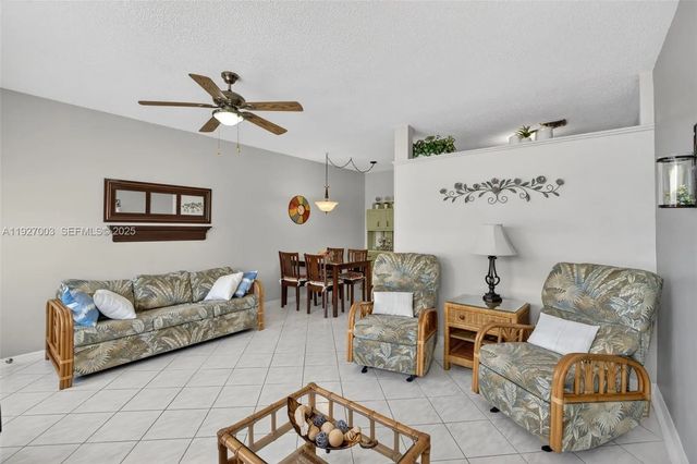 4 of 40 - 800 Sw 10th Terrace #11t, Hallandale Beach, FL