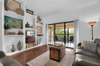 Photo of Listing #F10536777