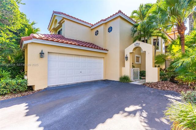 10132 Nw 4th Street, Plantation
