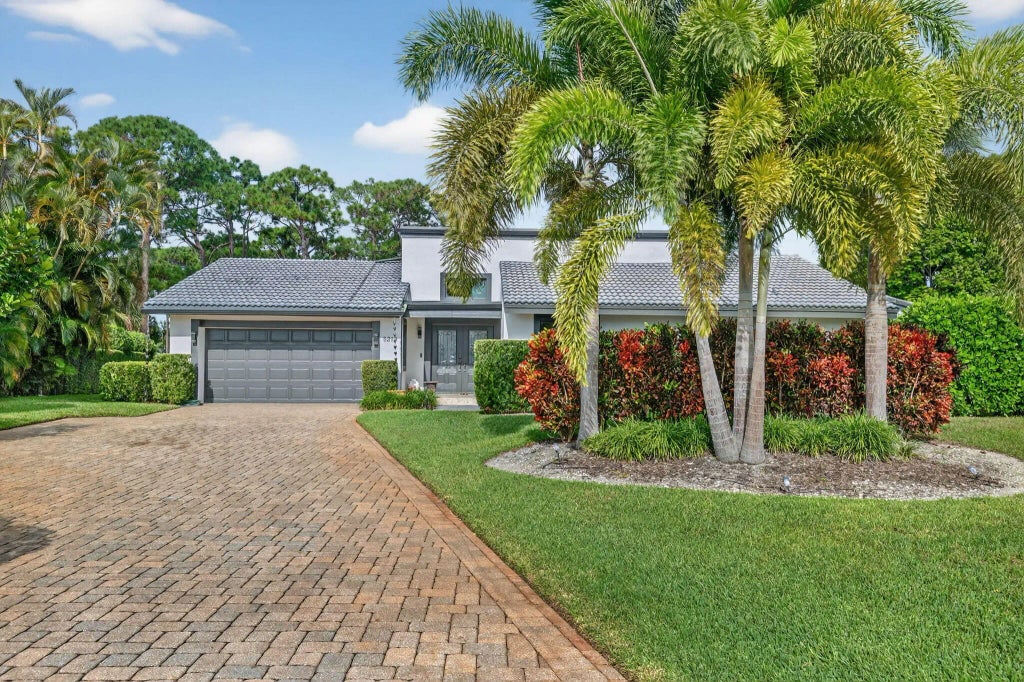 5212 Foxpointe Circle Se, Delray Beach