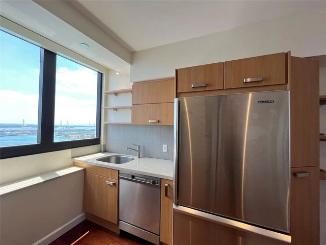 4 of 39 - 1330 West Avenue #3404, Miami Beach, FL