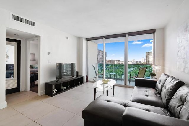 5 of 23 - 4001 S Ocean Drive #8e, Hollywood, FL