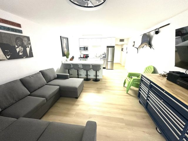 5 of 28 - 3540 S Ocean Boulevard #409, South Palm Beach, FL