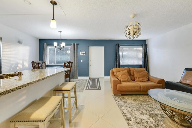 3100 Springdale Boulevard #314, Palm Springs