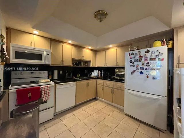 5 of 20 - 13499 Biscayne Boulevard #1206, North Miami, FL