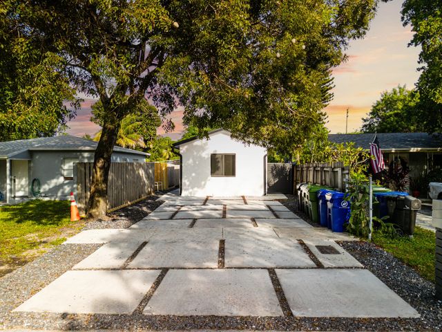 2 of 29 - 1126 Nw 4th Avenue #1-2, Fort Lauderdale, FL