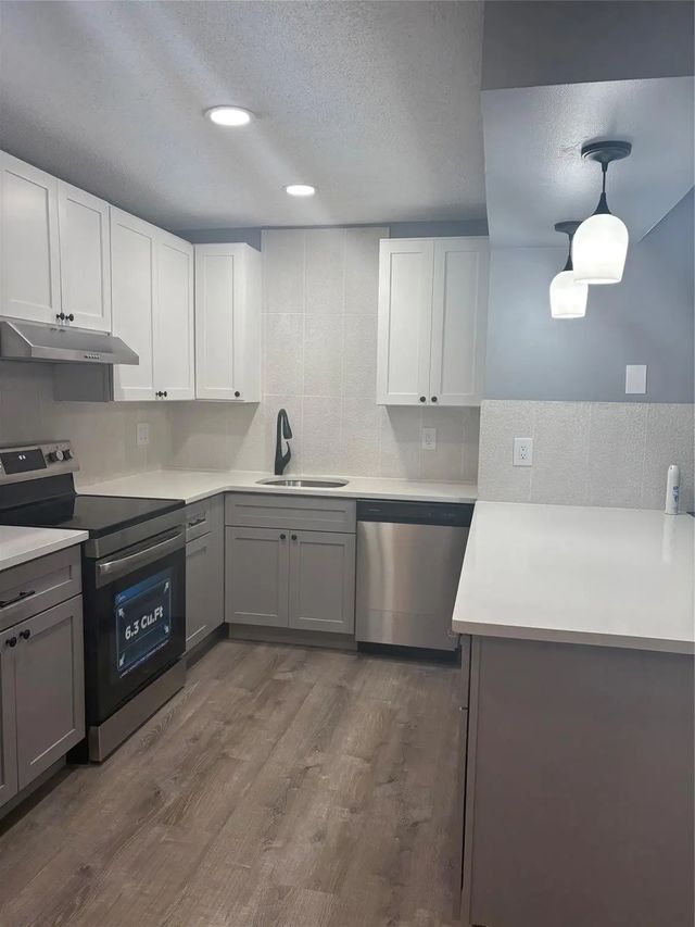 5492 Courtyard Drive #5492, Margate