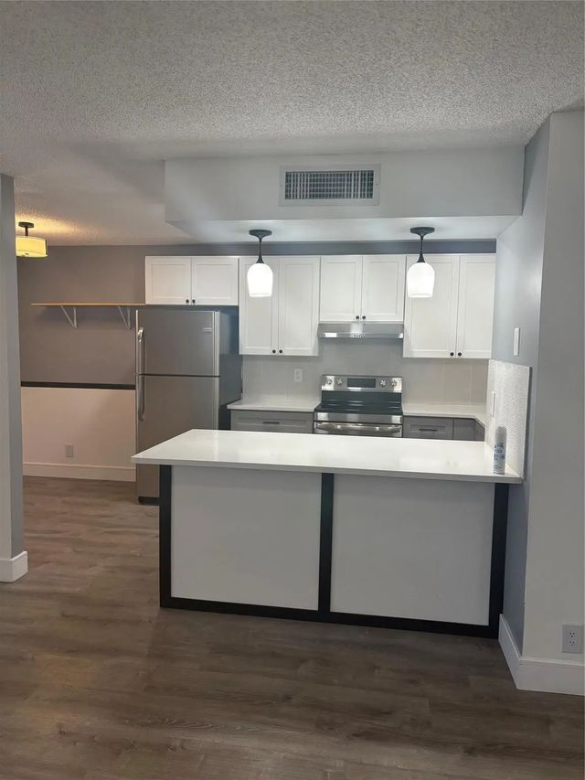 3 of 14 - 5492 Courtyard Drive #5492, Margate, FL