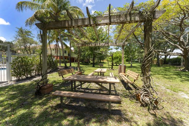 5 of 5 - 49 Se Sedona Circle #101, Stuart, FL