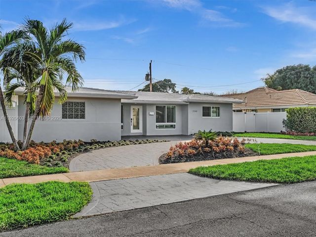 3 of 37 - 2144 Ne 64th Street, Fort Lauderdale, FL