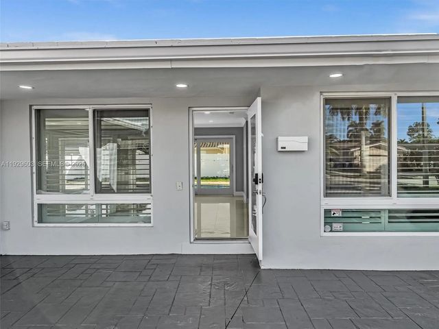 4 of 37 - 2144 Ne 64th Street, Fort Lauderdale, FL