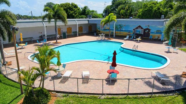 3 of 39 - 2960 Cynthia Lane #206, Lake Worth Beach, FL