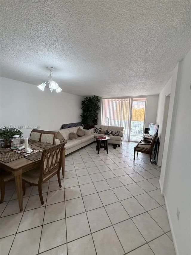 19715 Sw 114th Avenue #258, Miami