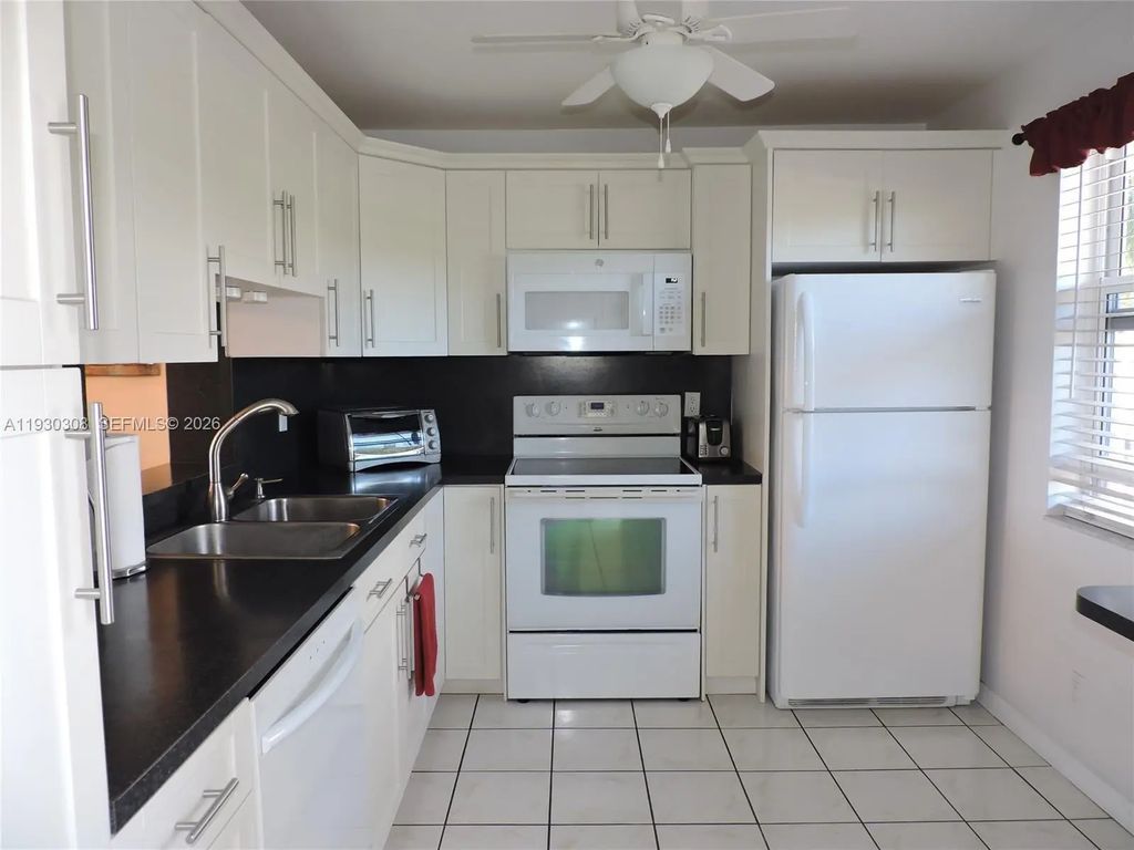 324 Se 10th Street #207, Dania Beach