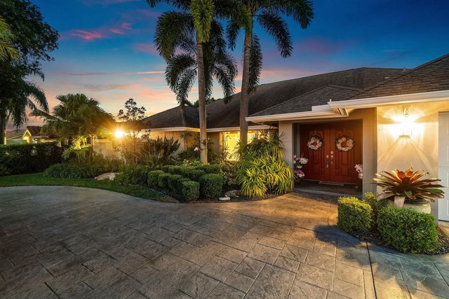 4 of 66 - 2063 Amesbury Circle, Wellington, FL