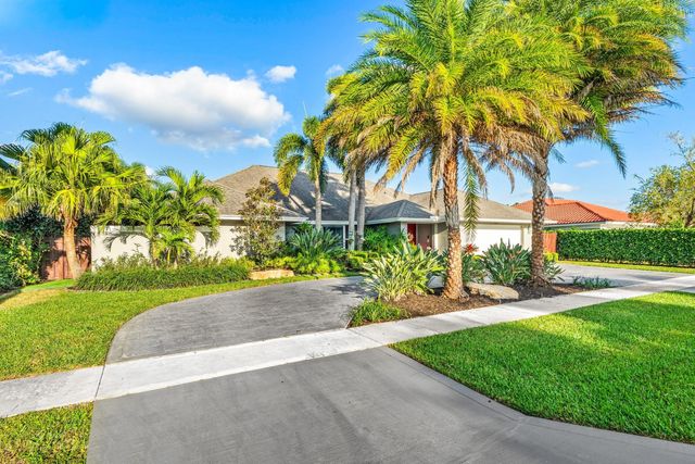 5 of 66 - 2063 Amesbury Circle, Wellington, FL