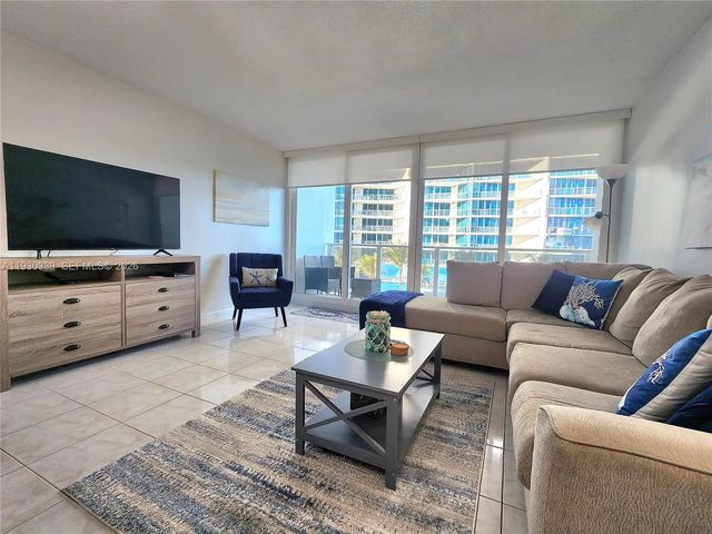 5 of 39 - 3505 S Ocean Drive #508, Hollywood, FL
