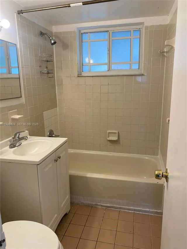 3 of 12 - 172 Nw 29th Avenue, Fort Lauderdale, FL