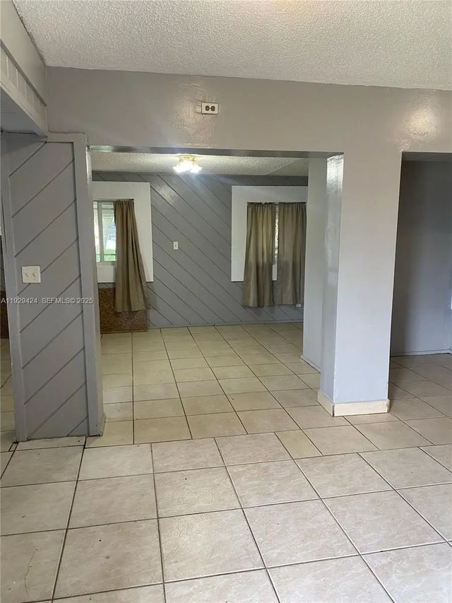 4 of 12 - 172 Nw 29th Avenue, Fort Lauderdale, FL