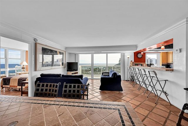 5 of 52 - 2841 N Ocean Boulevard #1801, Fort Lauderdale, FL