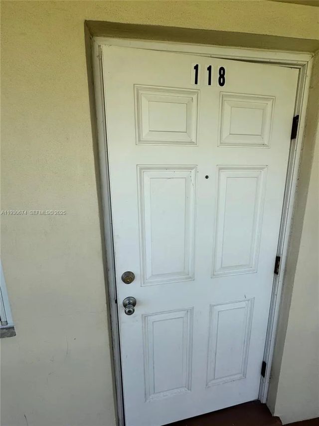 118 E Salisbury E #118, West Palm Beach