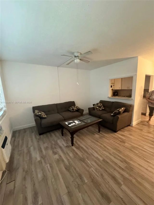 2 of 13 - 118 E Salisbury E #118, West Palm Beach, FL