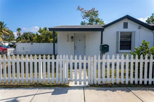 2444 Roosevelt Street, Hollywood