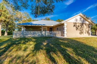 Photo of Listing #R11147772