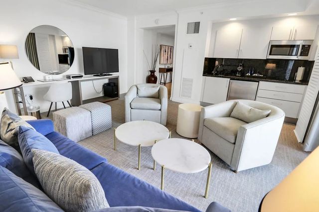 5 of 27 - 601 N Ft Lauderdale Bch Boulevard #1213, Fort Lauderdale, FL