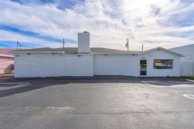 8930 Sw 40th Street, Miami