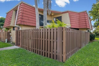 Photo of Listing #R11147774